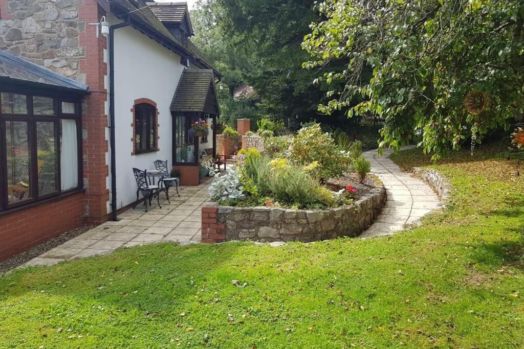 Rowan Cottages With Panoramic Views Of The Stiperstones And Walks On The Doorstep Shrewsbury Exteriör bild
